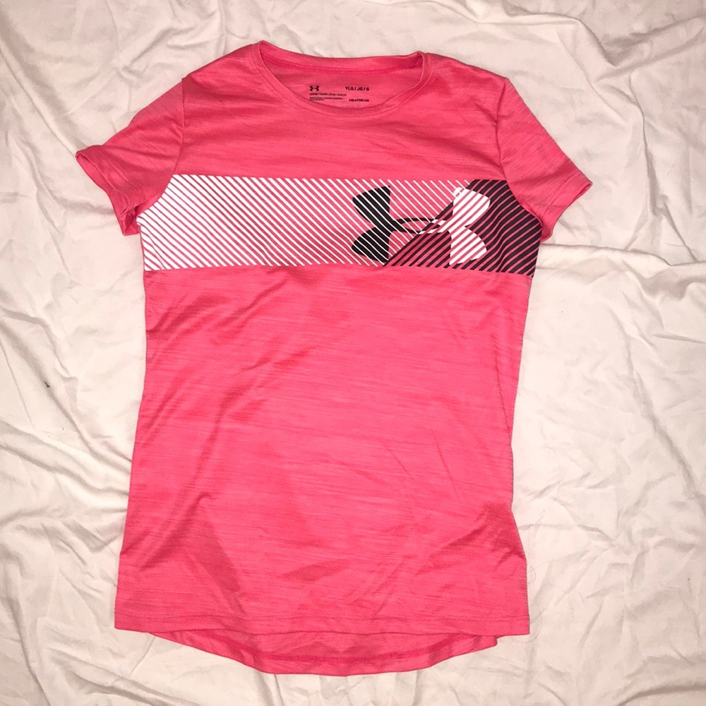 Under Armour Girl’s Sz YLG Coral Short Sleeve Tee
